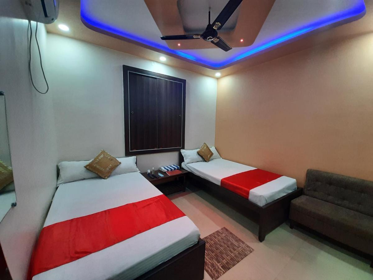 Hotel Shakuntla Palace - 400 Meters Away From Vishnu Pad Temple 7 Mins Walk Gaya Bagian luar foto
