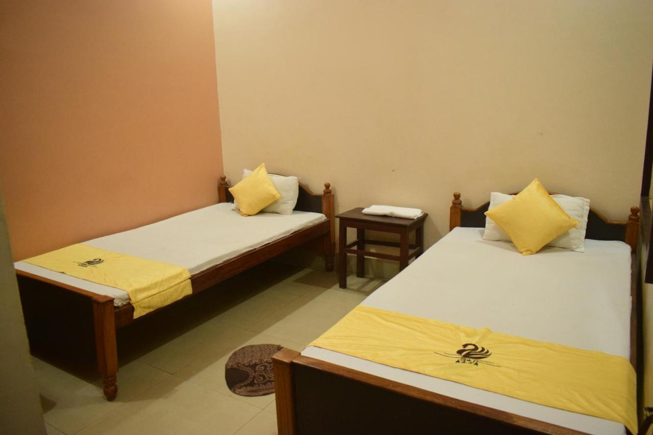 Hotel Shakuntla Palace - 400 Meters Away From Vishnu Pad Temple 7 Mins Walk Gaya Bagian luar foto